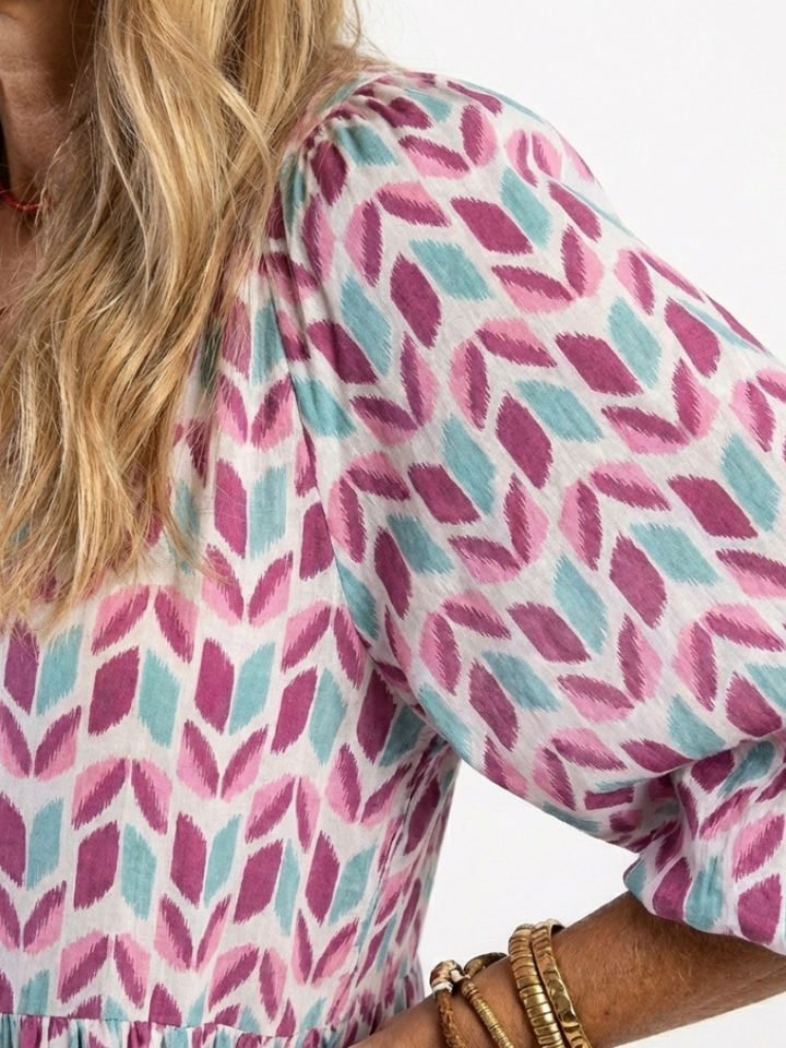 Mireya | Vestido midi a capas de manga larga con estampado geométrico