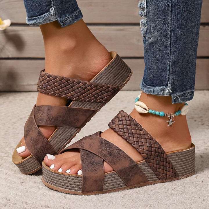 Abigail – Sandalias ortopédicas con tiras