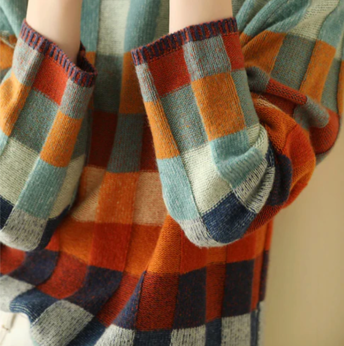 Isabelle – Soft Sweater with a Special Design