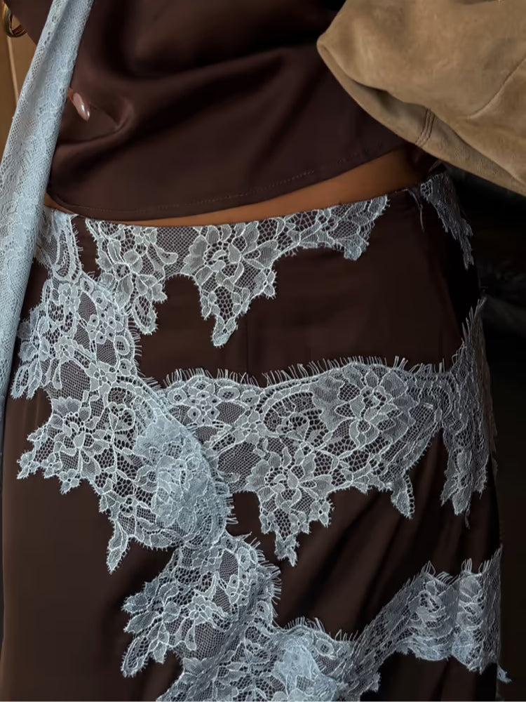 Conjunto de Traje Katalina de Encaje | Elegante Conjunto de Dos Piezas con Ribete de Encaje