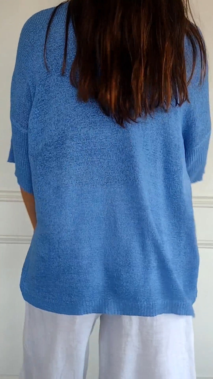 Rosal – Solid Knit Sweater with V-Neck