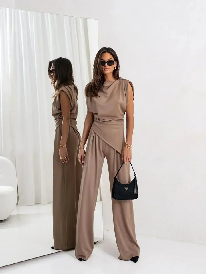 Conjunto Elegante Diann de Dos Piezas | Top Drapeado y Pantalones de Pierna Ancha