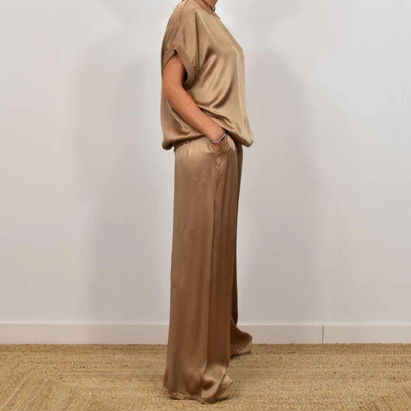 Conjunto Elegante de Dos Piezas Rita | Blusa Fluida y Pantalones de Pierna Ancha